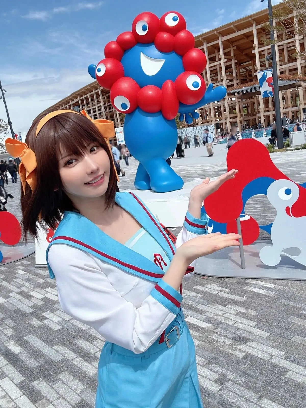 大阪・関西万博のトークショーに出演したえなこさん
