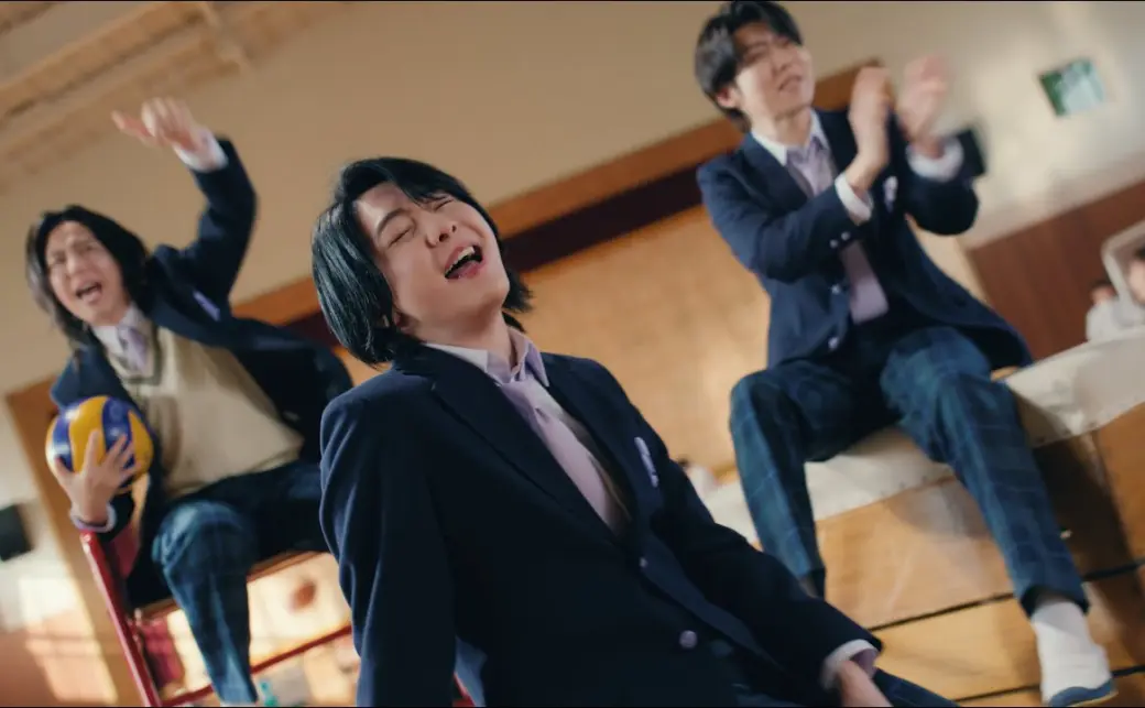 2025年上半期総合ソング1位になったMrs. GREEN APPLE「ライラック」の