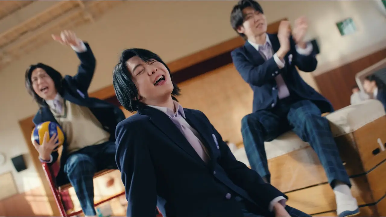 2025年上半期総合ソング1位になったMrs. GREEN APPLE「ライラック」