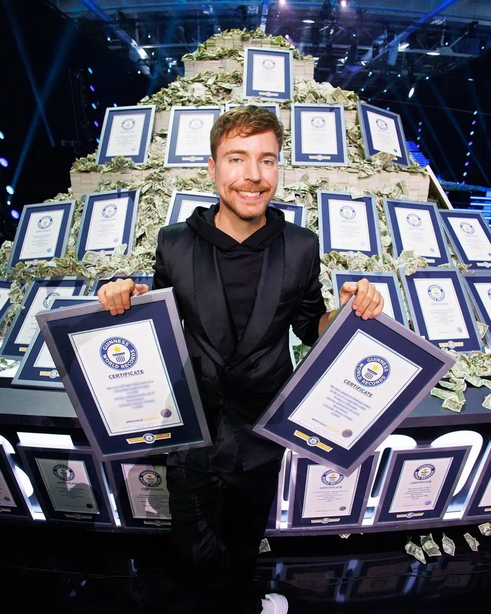 世界一のYouTuber「MrBeast」批判殺到のAIサムネイル画像生成ツールを提供中止
