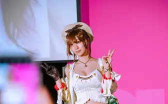 台湾コスプレイベント「acosta!」に3万人超が来場 伊織もえも緊急参戦