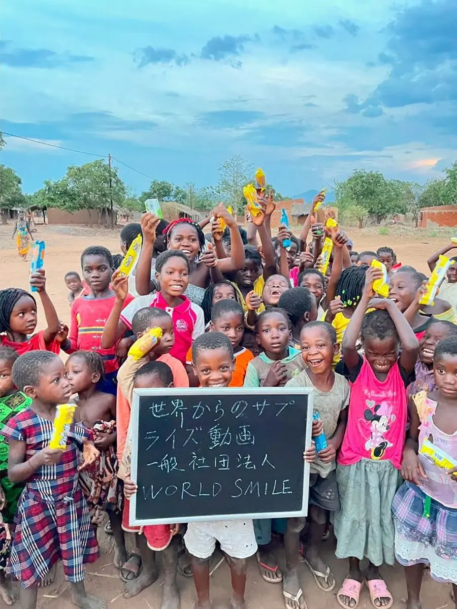 アフリカ系黒人が踊る「世界からのサプライズ動画」YouTubeチャンネルが停止