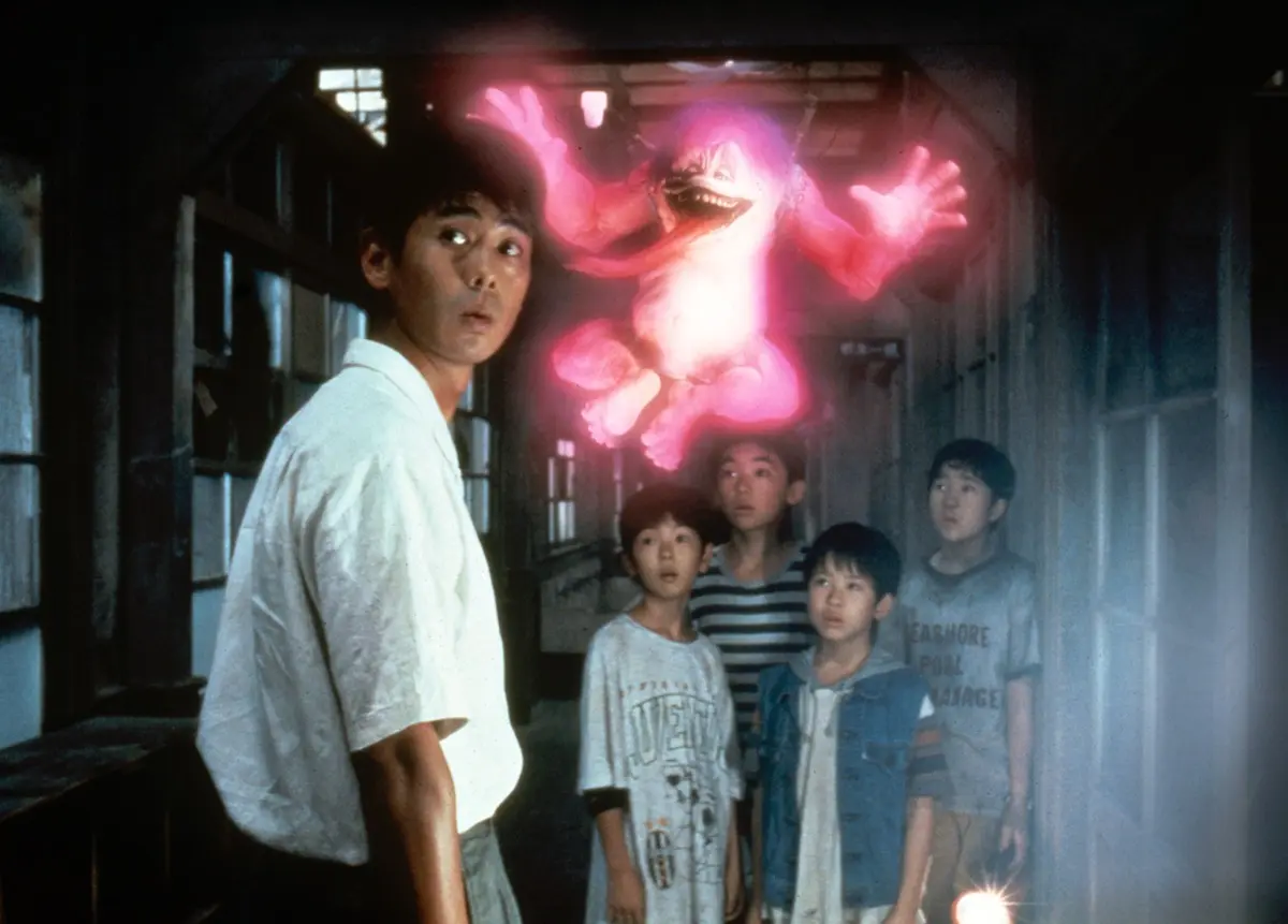 『学校の階段』©1995 TOHO CO.,LTD. ALL RIGHTS RESERVED.