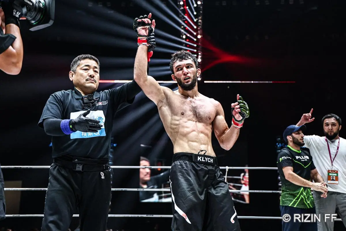 フライ級トーナメント1回戦 アリベク・ガジャマトフ vs. 征矢貴4