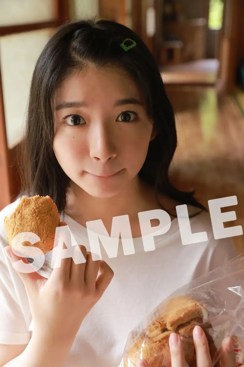 進藤あまねさん1st写真集『翠～Midori～』より14