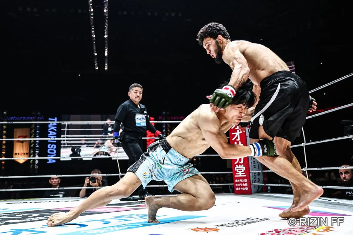 フライ級トーナメント1回戦 アリベク・ガジャマトフ vs. 征矢貴1