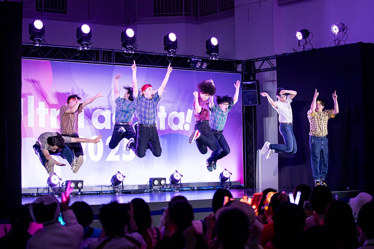 REAL AKIBA BOYZのパフォーマンス