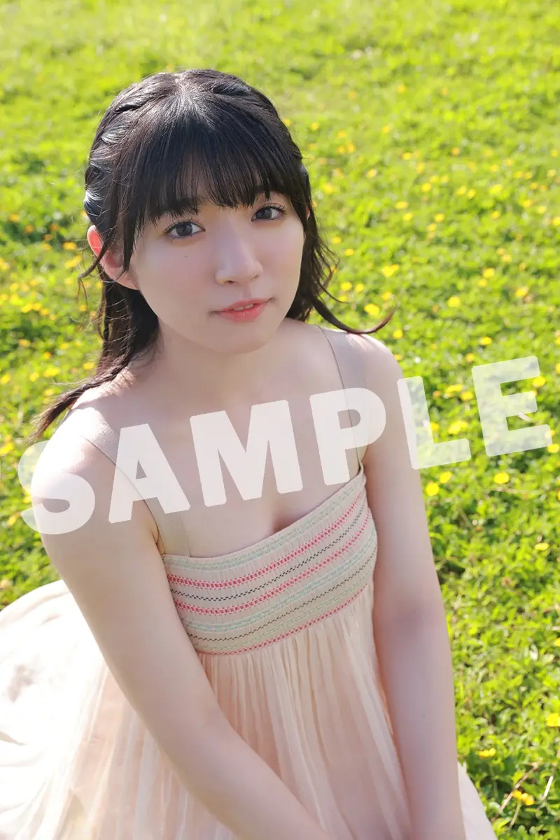 進藤あまねさん1st写真集『翠～Midori～』より12