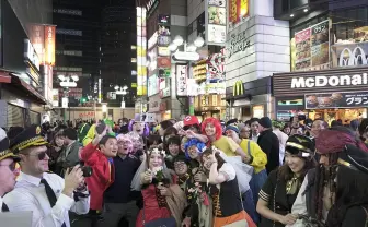 ハロウィン開幕、金曜の渋谷は昨年よりも盛り上がった？　どうなる週末