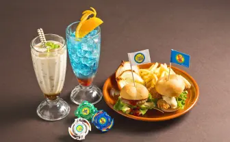 飲みながら「ベイブレード」でバトルできるバー 池袋に爆誕!