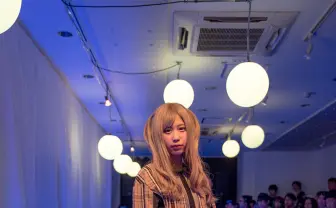 毒kinokopinkによる「killremote」初のファッションショー 全ルック公開