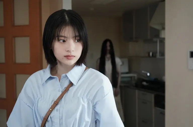 『或る訳ありの部屋』場面写真