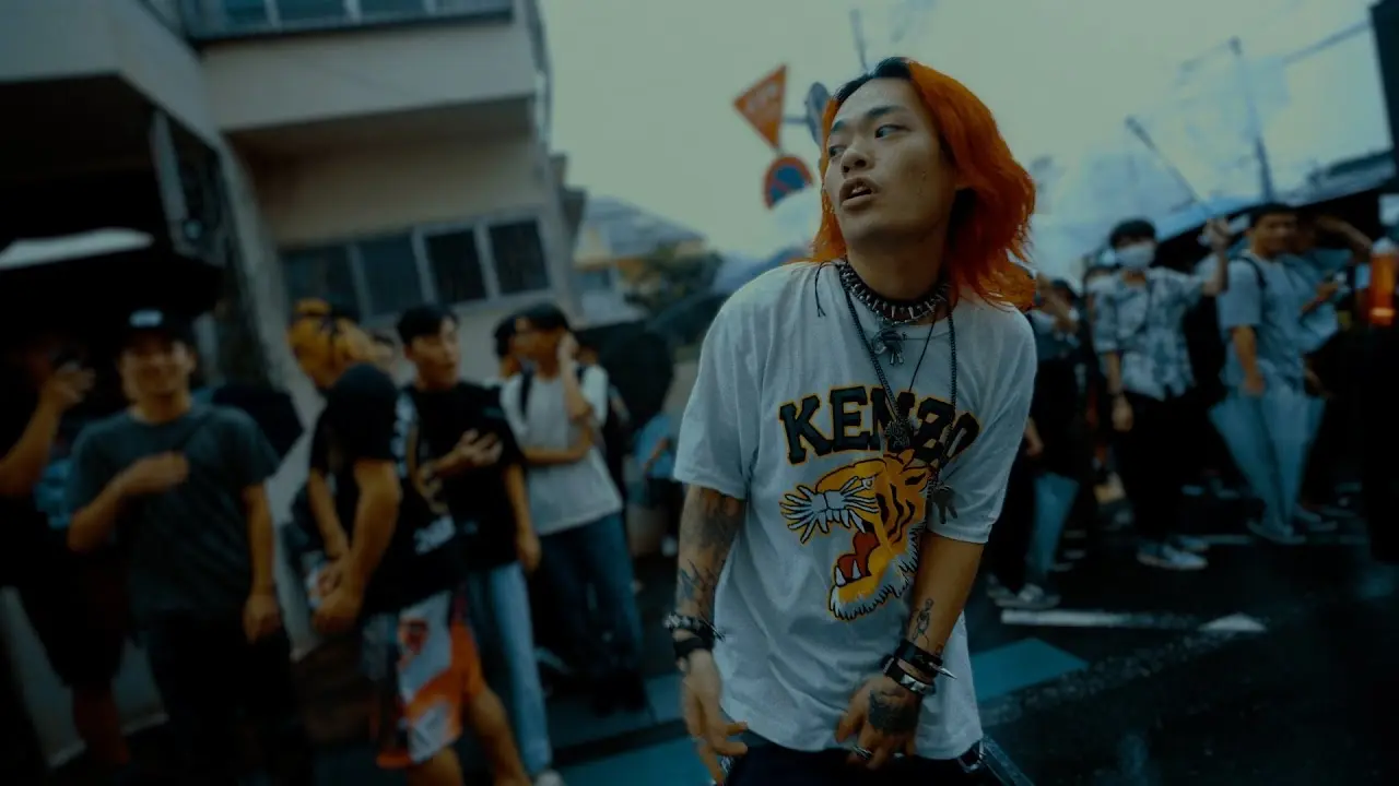 ラッパーrirugiliyangugili、同性愛者を侮辱する迷惑集団に突撃してMV撮影を敢行