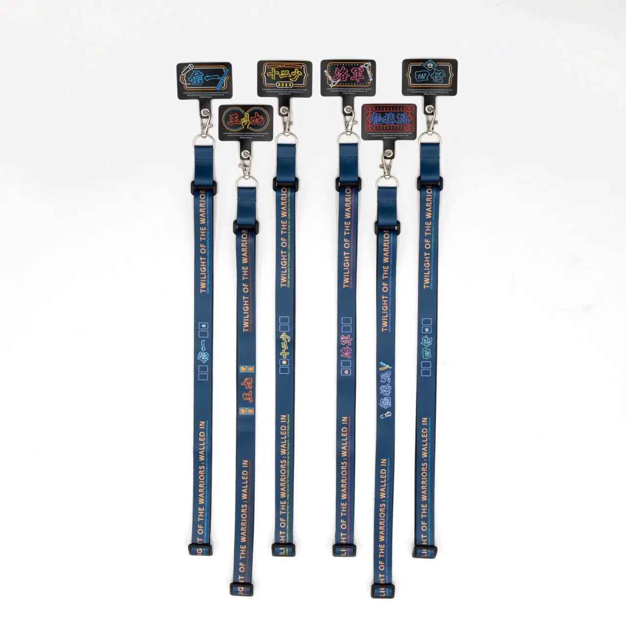 スマホストラップ・フォンタブ／各3,520円（税込）