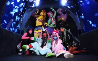 鮮烈「異色肌ギャル」がお願い!ランキングに 今後、蜷川実花の企画にも?