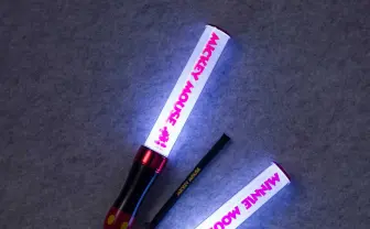 ミッキーとミニーのキンブレ登場! ディズニー好きの推しがいたら重宝しそう