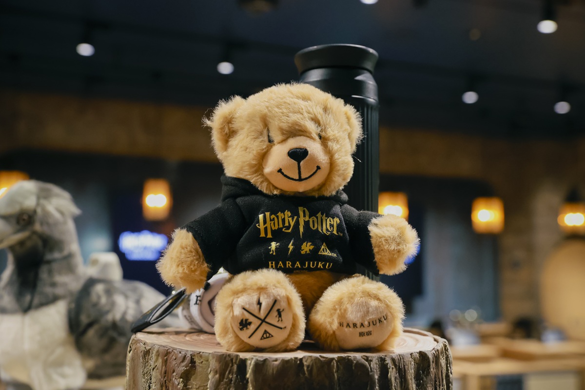 原宿限定のスウェットとパーカー