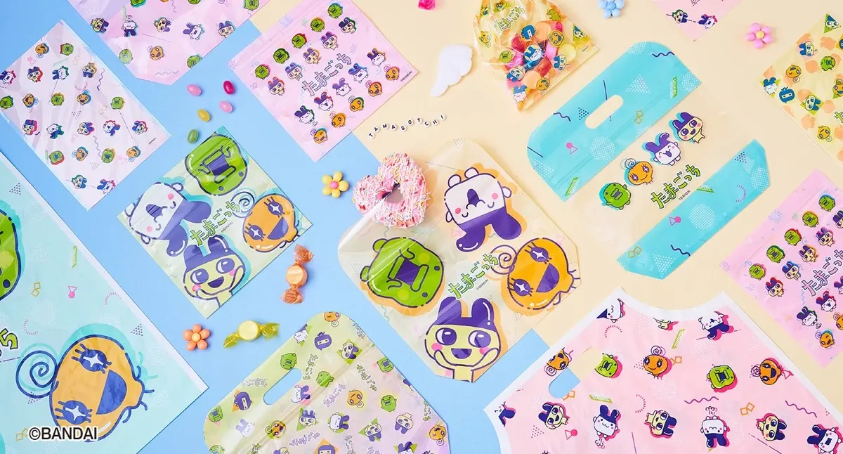 ダイソーが初の「たまごっち」グッズ発売 平成を感じる全41種を百均で買おう!