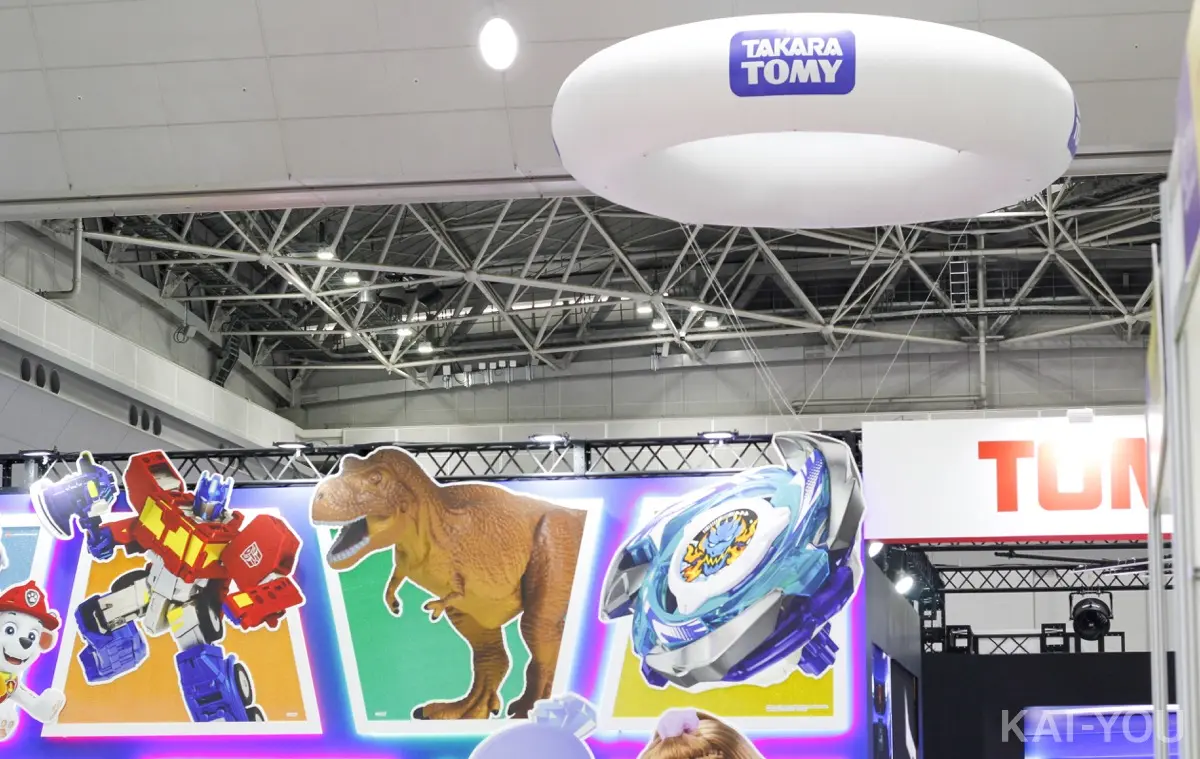 タカラトミーブースでも主力の一つとして打ち出されていた『BEYBLADE X』