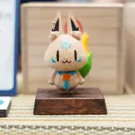 「コミックマーケット106」で注目を集めた白上フブキさん関連キャラクターの木彫りのミニ置物「すこん部」／写真はすべてKAI-YOU編集部撮影