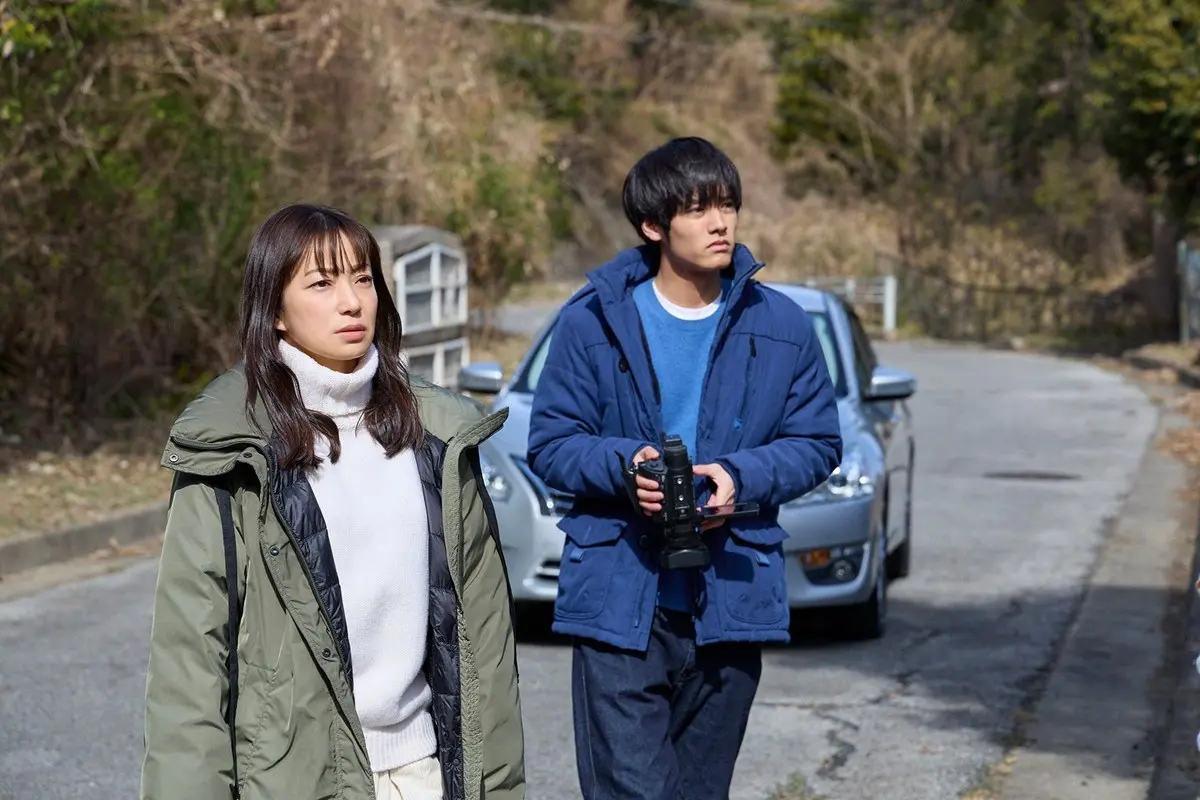 ホラー映画『近畿地方のある場所について』最新映像に映る真っ白な手足が怖すぎぃ