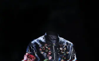 ワンオクが世界初の「着る試聴会」開催　ジャケット開発は落合陽一