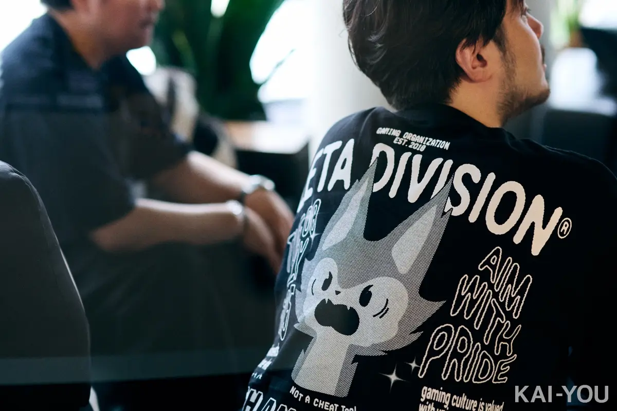 「AIM WITH PRIDE」──彼らが背負うスローガンと歴史は、選手やコミュニティの誇りを守るための努力と共にあった