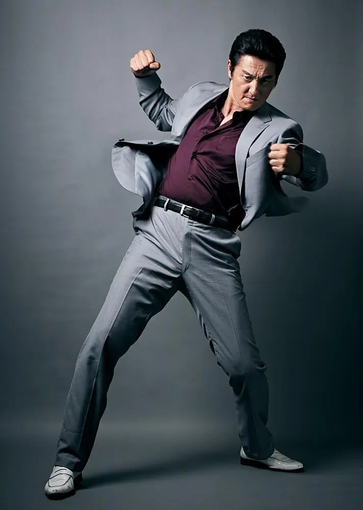 実写映像作品で桐生一馬役を演じる本宮泰風さん