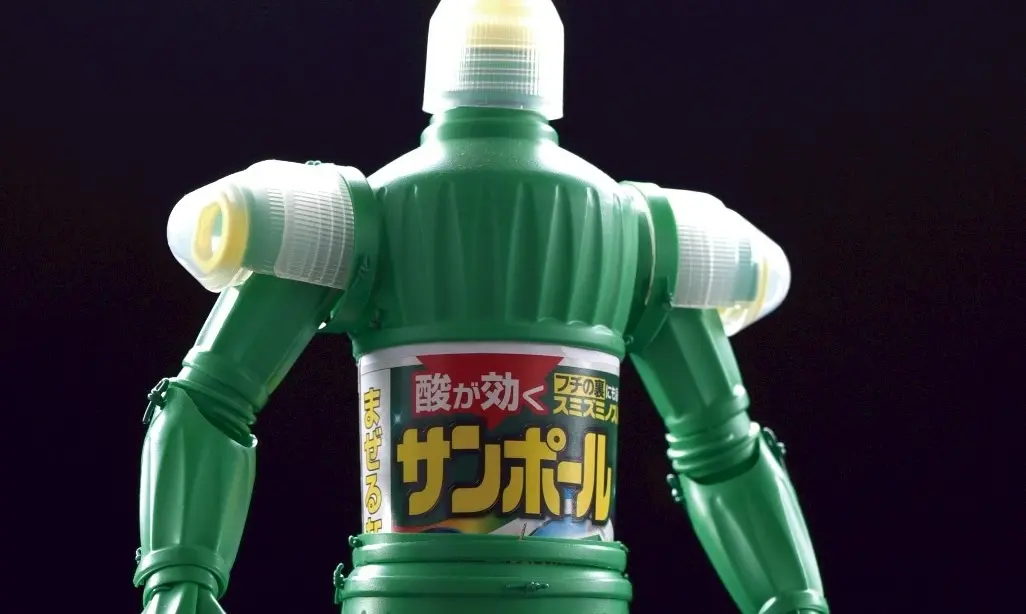 造形作家 安居智博、初個展を原宿で開催 「カミロボ」手がける魔改造クリエイター