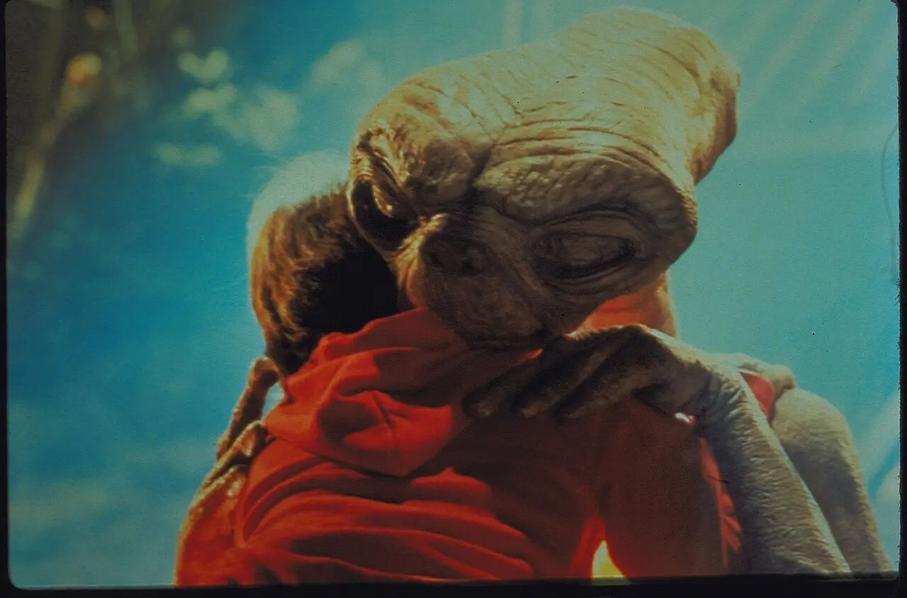 『E.T.』場面写真[1]