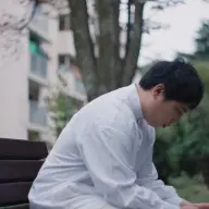 「オカンのLINE」MVの一場面