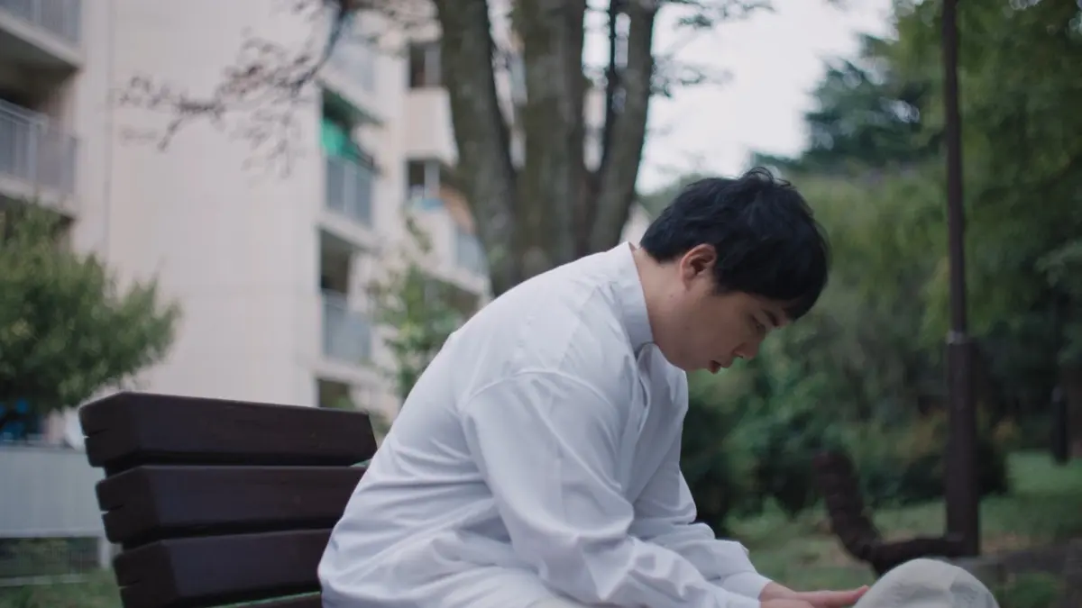 「オカンのLINE」MVの一場面