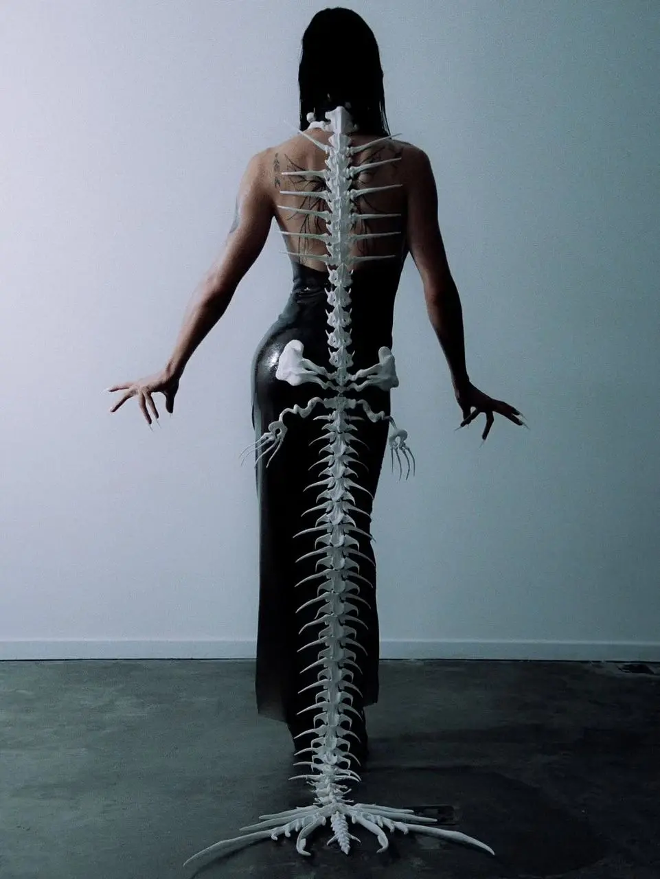 「Biomechanical Siren Skeleton」