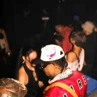 「and supported by Ploom」20