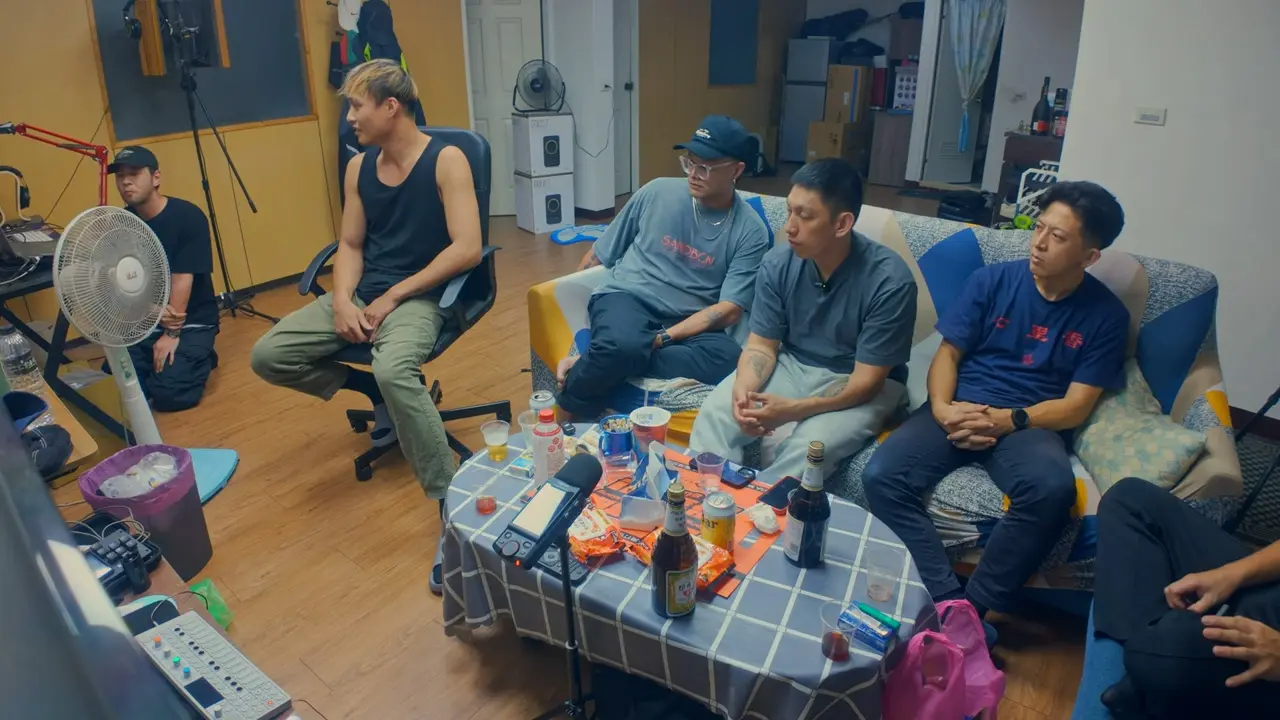 『stillhualian』より