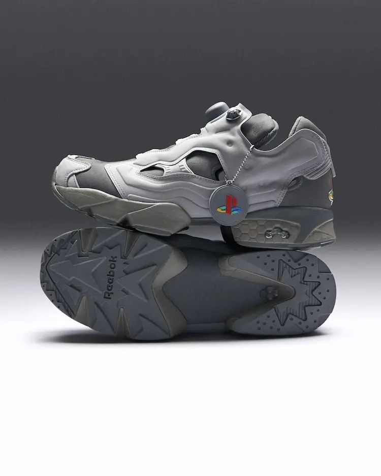 ガンダム ジークアクス』×Reebokコラボスニーカー発表 モビルスーツを