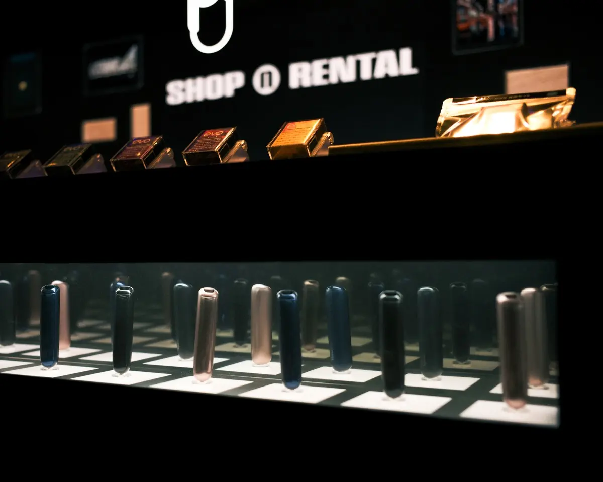 「and supported by Ploom」25