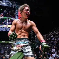 秋元強真 vs. 萩原京平5