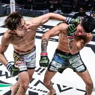 鹿志村仁之介 vs. 安井飛馬2