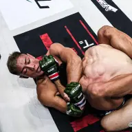 キ・ウォンビン vs. キャプテン☆アフリカ1