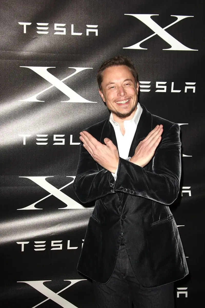 Grokで『LoL』最強チームを打ち破ると宣言したイーロン・マスクさん／画像は<a href="https://x.com/elonmusk/status/1683053326097588224" target="_blank">本人のX</a>より