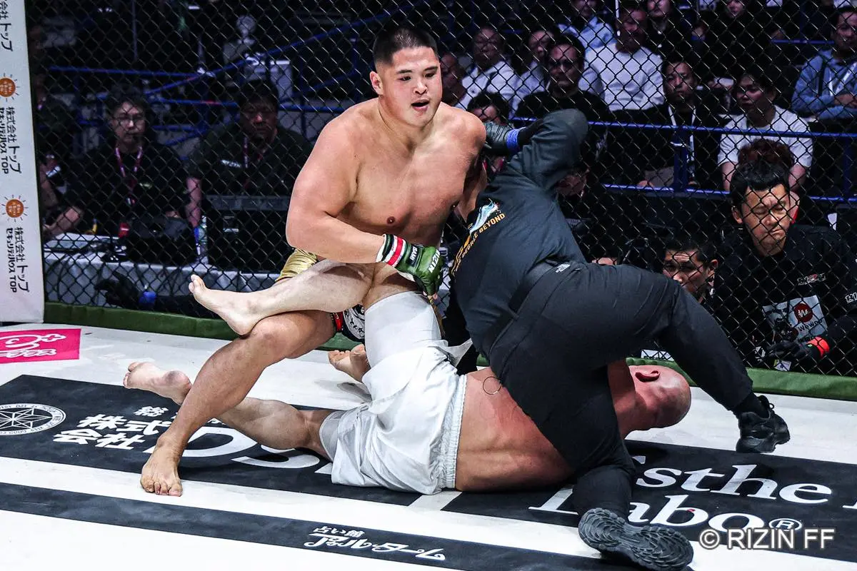 貴賢神 vs. MAX吉田2