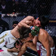 雑賀“ヤン坊”達也 vs. ヌルハン・ズマガジー1