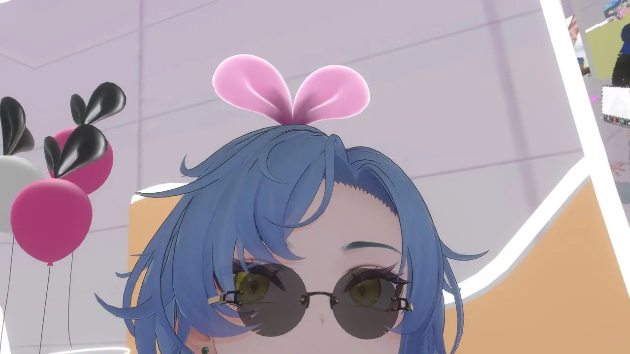 あの「ぴょこぴょこ」を装着できる／筆者撮影