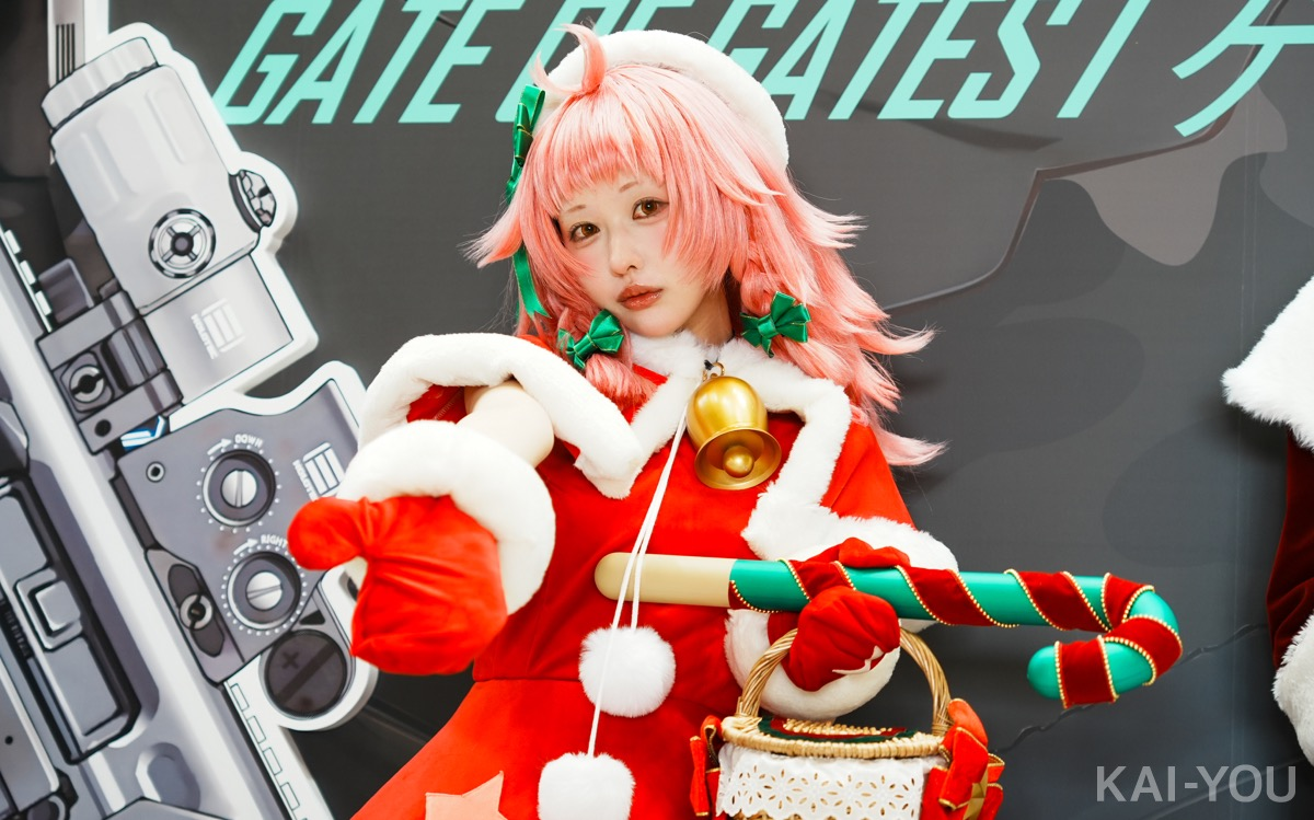 「コミックマーケット107」コスプレイヤー7