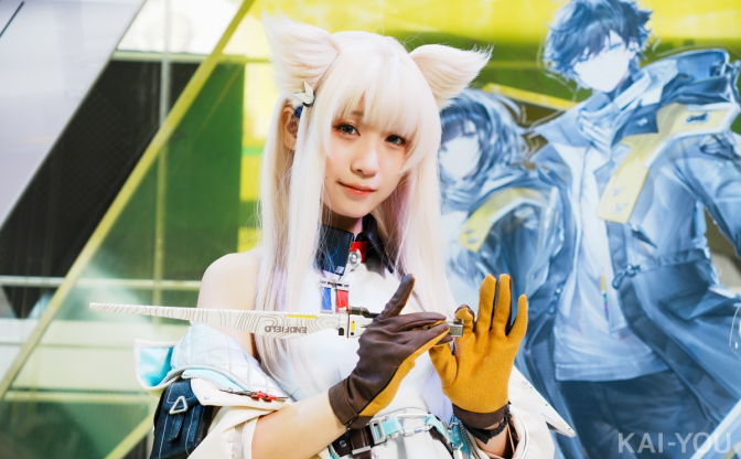 【C107】コミケのコスプレイヤーに会わずして年は越せない！ 『NIKKE』『ブラウンダスト2』など集結