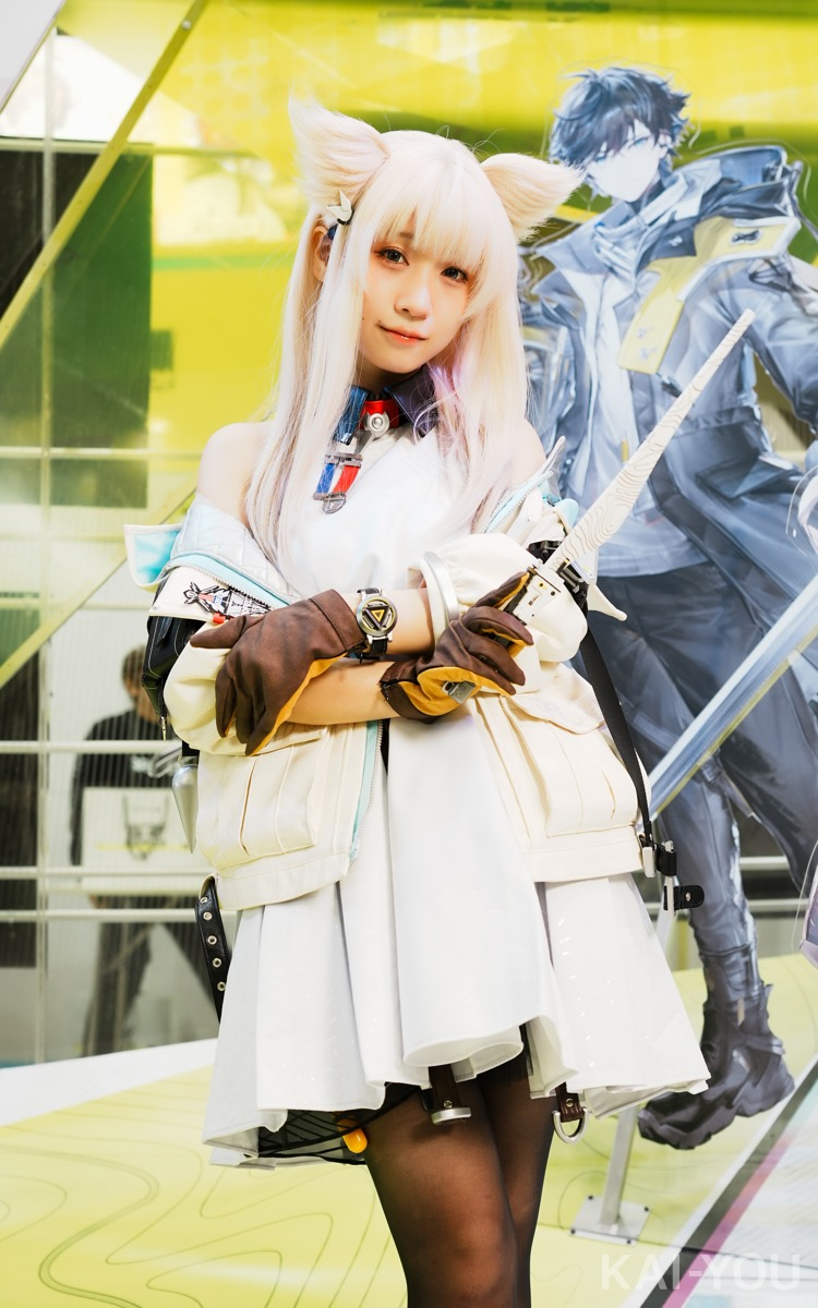 「コミックマーケット107」コスプレイヤー2