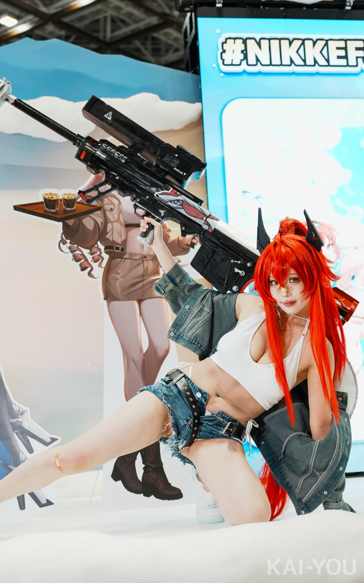 「コミックマーケット107」コスプレイヤー44