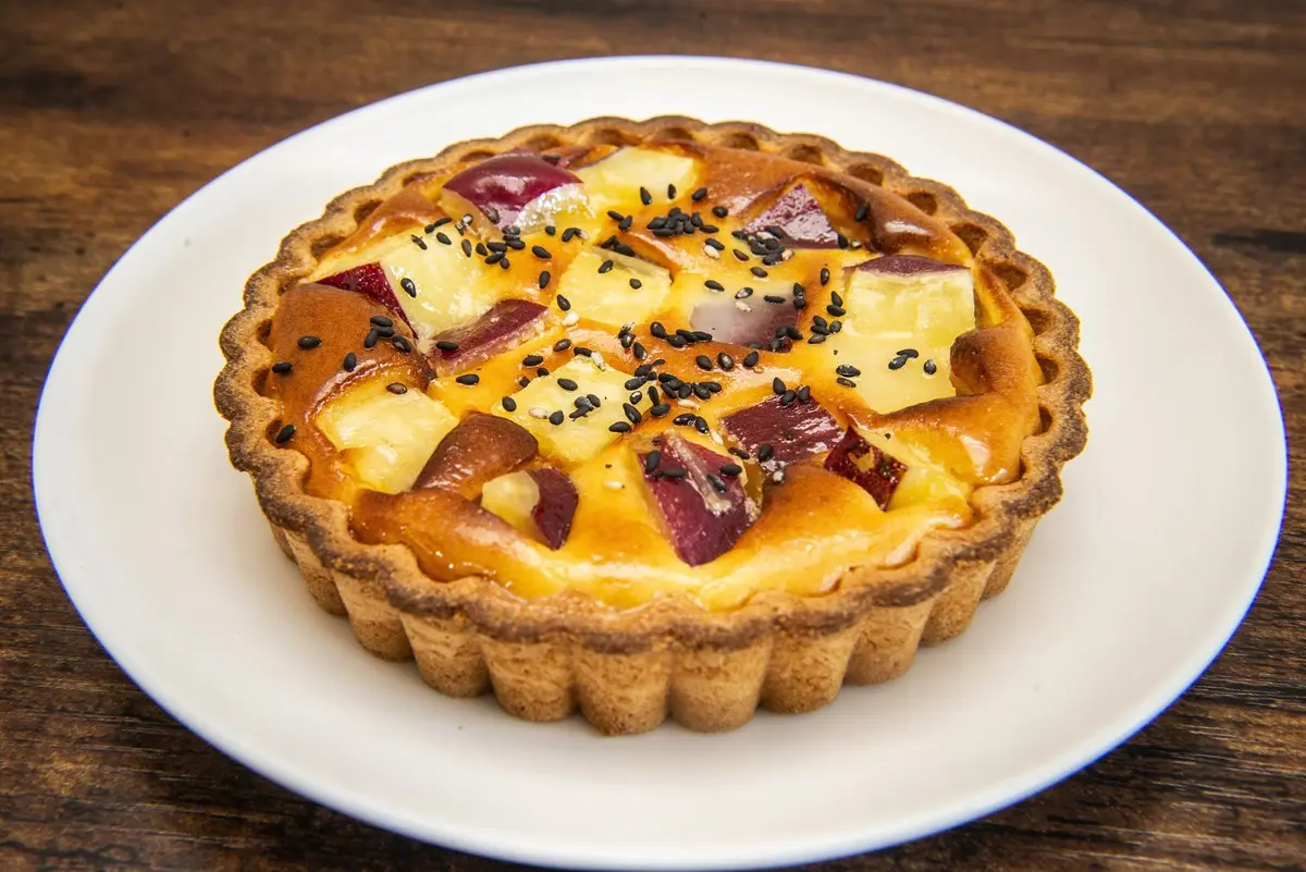 「ななしホコタルト 〜米川農園さんのめちゃウマさつまいもと共に〜」商品イメージ