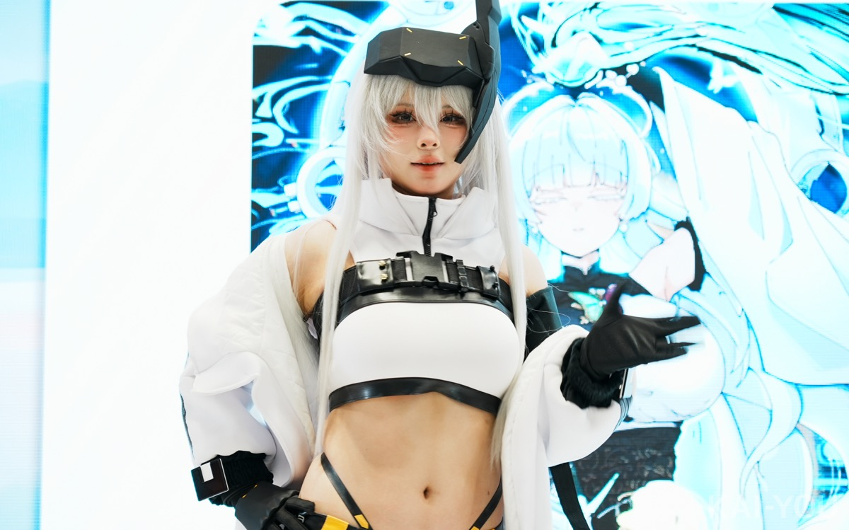 「コミックマーケット107」コスプレイヤー34